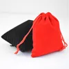 100ピースの大きい10×15センチの黒い柔らかいベルベットの袋の巾着袋の赤い宝石包装袋のための結婚式のクリスマスパーティーギフト