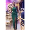 2021 Hunter Green Mermaid Bridesmaid Dresses One Shoulder Side Split Peplum African Garden Wedding Guest Gowns Maid of Honor Dress Plus Size