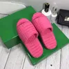 pantoufle Foam Runners Pantoufles Designer Sandales pour femmes Convient pour le printemps et l'automne Noir rouge blanc rose avec boîte 35-41