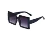 Letnia kobieta Unisex Moda Klasyka Wyczyść Obiektyw Okulary Mężczyzna Jazdy Plażowa Kolarstwo Outdoor Wind Okulary Sun Big Frame Square 6Colors