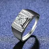 Utmärkt klippfärg bra tydlighet Moissanite Ring Men Silver 925 Platinum Wedding Jewelry