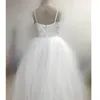 Puffy çiçek kız elbiseler için çocuklar için balo paty sevimli spagetti kayışları düğün balo elbisesi beyaz tül ilk cemaatler elbise279h