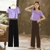 ファッション幼児の女の子の服セット夏のストラップ半袖Tシャツと黒い緩いズボン2個の子供たちの固体色の衣装210622