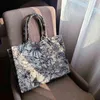 Сумки сумки на плечах летние мешки с поперечным телом женщины дизайнерская сумочка модная цепь кросс -кузовная сумка для рука