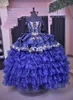 2023 Royal Blue Horse مطرزة فستان Quinceanera بالإضافة إلى فساتين الكرة الحجم قبالة The Shouer Organza Shuffle Party Sweet 16 Dress 15 Girls