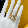 Bague pour hommes de créateur de marque bijoux design de luxe classique alliage d'acier au titane pour femmes indélébile double lettre bague MIDIAlex ani