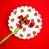 Vaisselle jetable à motif de fraise, assiettes en papier en feuille d'or, gobelets, fournitures pour fête prénatale, anniversaire, mariage