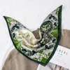 2021 Sommermarke 100% Natürliche Seidenquadrat Schal Frauen Foulard Bandana Schal Wrap Fashion Love Floral Print Dame Stirnband