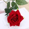 Konstgjorda rosor blommor singel stam flanell ros realistisk för valentin dag bröllop brud dusch hem trädgård dekorationer rrd12818