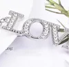Romantisk Diamond Letter Keychain Hängsmycke Metall Kärlek Keyring Par Nyckel Kedja Creative Tillbehör Gåvor för älskare