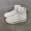 Lüks Tasarımcı Sneaker Erkek Ayakkabı Kadın Makro Yeniden Nöbeti ve Fırçalanmış Deri Yüksek Top Spor Ayakkabı Düşük Üst Platform Eğitmenleri Siyah Beyaz Açık Mekan Ayakkabıları Kutu 287