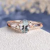 Mode Kristall Form Rose Gold Hochzeit Ringe Elegante Weibliche Oval Engagement Finger Ring für Braut Weihnachten Geschenk Schmuck