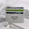 lussuose custodie in pelle PU Cartella a 8 colori Slot per carte bancarie Gli slot per carte d'identità sono facili da trasportare, con custodia per adesivi per carte a 3 porte