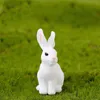 Objets décoratifs Famille de lapin blanc Lapin de Pâques Poupée Ornement Jouet Miniature Animaux Accessoire Fée Jardin Décoration Mousse Micro Paysage Matériel ZWL416