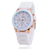 Dameshorloge Quartz Horloges 37mm Fashion Casual Polshorloge Womens Horloges Business Montre de Luxe Gift Color5