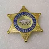1 adet ABD Los Angeles County Dedektif Rozeti Film Cosplay Prop Pin Broş Gömlek Yaka Dekor Kadın Erkek Cadılar Bayramı Hediye