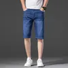 Sommar varumärke stretch tunna högkvalitativa bomullsdefiner jeans män knä längd mjuka ljusblå casual shorts plus storlek 28-210716