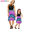 Moeder dochter jurken bohemien mouwloze moeder kinderen familie matching outfits gestreept mode patchwork strand jurk 210713