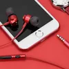 Auricolari magnetici Cuffie HIFI Bass In Ear Cuffie con controllo del volume del microfono per iPhone Samsung Smartphone Android