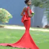 プラスサイズの人魚の長い花嫁介添人ドレス2021オフショルダーアフリカのナイジェリアの屋外ガーデンウェディングパーティーゲストガウン