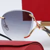 Sonnenbrillen Designer Damen Metall Leopardenkopf profiliertes Design Kleidung zeigen Top-Accessoires Modeelemente verschmolzen große Rahmen modifizieren verschiedene Formen Sonnenbrille