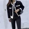 Vintage elegante casaco de cardigan casaco mulheres Únicas bolsos de manga comprida de pescoço de pescoço tops coreano moda senhoras camisola 210513