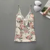 Sexy Lingerie Femmes Pyjamas Pantalon Ensemble Imprimé Floral D'été Dos Nu Col En V Sans Manches En Dentelle Sling Vêtements De Nuit Pyjamas pour Femmes Q0706