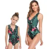 Swimsuit Mommy Me Vêtements Bikini Beach Shorts Mother Girl Sweetwear Kids Girl and Mom Offits Family Maching Look 210417