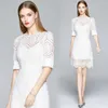 Лето сплошной цвет элегантные женские высококачественные вышивки вышивания кружева платье женские моды министры 210529