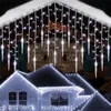 lumières de noël sur la maison