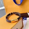 レディースレザー Bracalet Keep It Twice ラブブレスレット男性用ゴールドバックル南京錠文字花カップル女性チェーンリンク