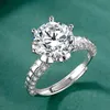 Lusso Nobile Sei Artigli Imitazione Moissanite Diamante S925 Anello in argento Complicato Splendido gioielli femminili Fidanzata Regalo di compleanno