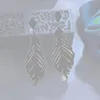 Dangle żyrandol CWWZircons 2022 projektant trendów cyrkonia długie kolczyki z piórami dla kobiet przyjęcie zaręczynowe biżuteria ślubna prezent CZ97
