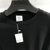 Camiseta de manga larga de gran tamaño con fuente gótica Vetements para hombre y mujer, camiseta bordada de algodón 11, camisetas VTM negras y grises C0325228w