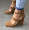 女性エレガントなセクシーな足首ストラップハイヒールの靴夏の女性ブライダルスエード厚いヒールサンダルパーティークラブウェアポンプ