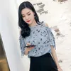 Blusas mode femmes Blouse été à manches courtes en mousseline de soie chemise hors épaule haut imprimé coréen haut Chic dame vêtements 10035 210527