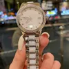 OM-013 Montre de Luxe Luxury Klockor 35 * 9mm Quartz Rörelse 316L Fine Steel Watchcase Keramiska Rem Diamant Watch Wristwatches