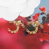 2022 Topkwaliteit charme stud oorbel hol ontwerp met rode kraal kleurrijke diamant voor vrouwen betrokkenheid in 18k verguld met stam8920327