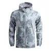 サメソフトシェル軍事戦術的なジャケット男性カジュアルスポーツの屋外コート防水通気性春の薄い迷彩210811