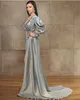 2021 Sexiga Aftonklänningar med hög sida Split Beaded Satin Långärmad Prom Dress Sweep Train Custom Gjorda Illusion Robes de Soirée
