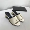 2021 Dames Slippers Designer Schoenen Mid Hak Sandalen Mode Handig in de zomer Veel kleuren Hoogste versie Hoge kwaliteit Gunstige Prijs