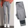 Blanc Chaud Jeans Femmes Hiver Porter Noir Gris Femme Denim Pantalon Jeunes Dames Mince Maigre Streetwear Jean Polaire Crayon Pantalon 211206