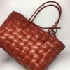 Sacs de soirée Sac à bandoulière de haute qualité Sac à main de luxe Dign Rembourré Tissé Faux cuir Femmes Fourre-tout Lady Plaid Automne Hiver Pur Grand Voyage 220302