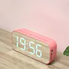 A18 Mini Mirror Alarm Clock -högtalare Smart trådlös Bluetooth -högtalare med stereo -ljudeffekt Varor Hög kvalitet6212462