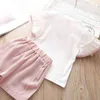 소녀들은 여름 스타일 유아 아이 옷을 세워 5 포인트 스타 짧은 소매 + 격자 무늬 반바지 2pcs ChildRenclothes 210515