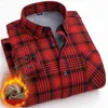 Winter Men's Plus Size Warm Shirt Plaid Business Casual Brushed Plus Velvet Thick Shirt Middle-aged Fashion All-match Loose Top G0105