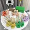 2022 Kvinnor High Heel tofflor Fashion Summer Novel Joker Towduk Bow 10 cm Heel Sandals Top Designer Ladies Cool Glides Slipper Sandal Botegas Shoes Box J8TB#