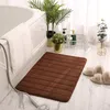 Tapis de bain en mousse à mémoire de forme Tapis confortables Super absorbant l'eau Antidérapant Épais Plus facile à sécher pour les tapis de sol de salle de bain LLA8955