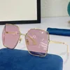 Lunettes de soleil pour femmes 0817 super cool grande version cadre en métal lentille bleue de mer loisirs classiques lunettes de vacances à la plage femme UV400 designer de haute qualité avec boîte