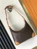 Schoudertassen Mode Lambswol Tote Vrouwen Handtas Breed Strap Pluche Tas Luxe Faux Bont PU Lederen Crossbody Grote Capaciteit Purse